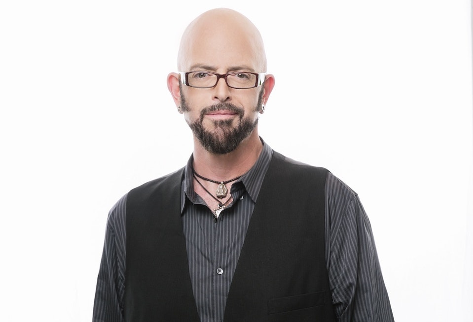 How tall is Jackson Galaxy?